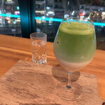 CAFE FLIGHT LOUNGE - 焼菓子フライトで選んだ抹茶ラテです〜