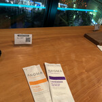 CAFE FLIGHT LOUNGE - お手拭きもとっても良い香り〜✨同行者は顔を拭いた後、ジャケットに匂いをぬすりつけてたよ笑