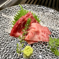 完全個室焼肉かなう - ②黒毛和牛刺し　二種