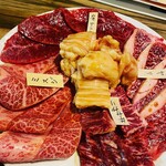 本気焼肉 肉とめし 肉寿司 - 