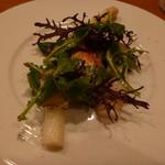 アノニム - ホワイトアスパラと豚ラルド、ポーチドエッグのせ