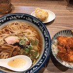 斗香庵 OJIMA - 中華そば¥590、タレカツ丼¥190、トロ玉天ぷら¥120