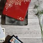 えいひれとナッツの瞬間燻製