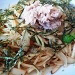 ダイワカフェ - 本日のランチのスパゲッティは和風きのこにツナが乗っている