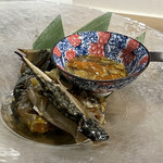 中華ダイニング 一途一心 - ワタリガニ 紹興酒漬け
      うめえええええええええええええ
      家で絶対作れないし外食の意義を感じる。