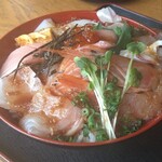 Uokuni - 海鮮丼