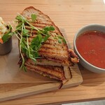 ザ バード ウォッチング カフェ - ベーコンホットサンド　1,300円