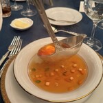 帝国ホテル - 帝国ホテル伝統のダブルコンソメスープ 紅白のロワイヤルを浮かべて