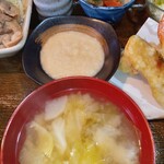 かみ山 - 豚の生姜焼き麦めしトロロ定食