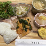 DELI &KITCHEN halo - 