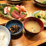 浜焼き海鮮居酒屋 大庄水産 - 刺身定食