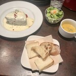 Bistro Roven 三田 - 「ホワイトソースのロールキャベツ」(1300円)