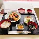 Resutoran Apurozu - 豚肉と野菜の黒酢炒め定食