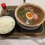 麺屋 粉もんず - こってり中華そば
            小ライス