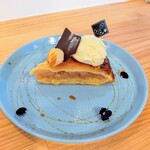 ダイニング&スイーツ かおり食堂 - 優しさアップルパイ