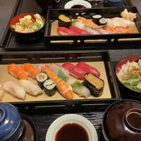 鮨隆 - 寿司膳 徳用 ¥1,320