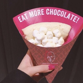 MAX BRENNER CHOCOLATE PIZZA BAR_0