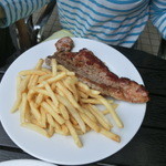 LE DUC - 牛ロースステーキ フレンチフライでございます