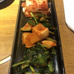 韓国家庭料理　おこげ - キムチ各種