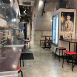 Oogama Motsuni Kushiyaki Goemon - 店内