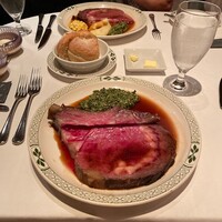 ロウリーズ・ザ・プライムリブ 恵比寿ガーデンプレイス店 - 