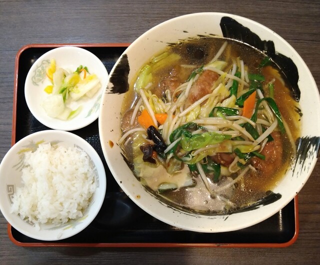 万八らーめん 中央店（マンパチラーメン） - 下北（ラーメン）の写真