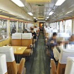 列車レストラン・清流 - デラックスロマンスカーの車内