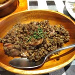 スペインバル　Nomi Deli  - レンズ豆とソーセージの煮込み