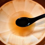 お食事処 市玄 - まぐろの頭からとる出汁を使ったスープ✨