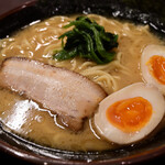 横浜家系ラーメン 丸岡商店 - 