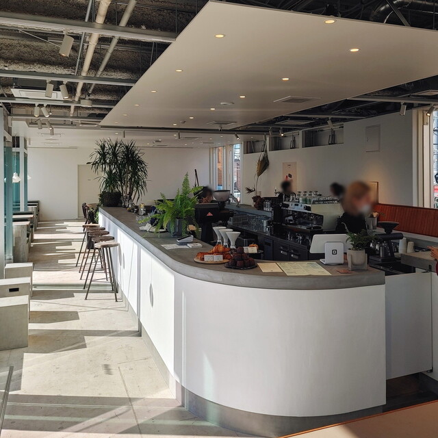 広くて居心地良いカフェ』by otani ryu : Amber 自由が丘 (アンバー)- 自由が丘/カフェ | 食べログ