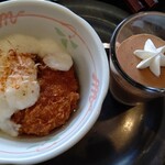 ホテル法華クラブ - たれとろろカツ(笑)とチョコレートムース♫