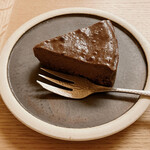 喫茶葦島 - ビターショコラ 税込690円