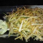 台湾家庭料理 福味香 - 豚の耳の冷菜です