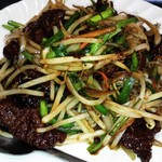 台湾家庭料理 福味香 - ニラレバです