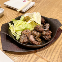 赤坂うまや 新宿 - 佐賀県生まれのみつせ鶏もも肉の炭火焼き（1,500円税込）