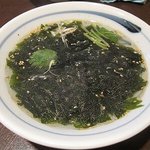 ヴィクトリー - 若布スープ　\500