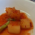 炭火焼肉カルビ - 定食のキムチ