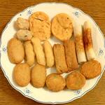 ディオ - おでんセット (税抜)184円 →開封しました (2022.11.22)