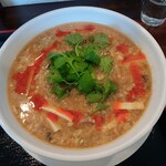 龍潭酒家 - 酸辣湯麵