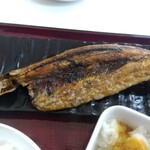 四日市ヒモノ食堂 - さんまのひもの　550円。