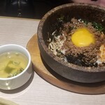 肉の割烹　田村 - 石焼ビビンバ定食（税込990円）