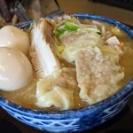 大勝軒 しのや - 元々 味玉が付いてくるのに、10:30までのモーニングサービスで、味玉を更に１個サービスでございます…(⁠^⁠^⁠)