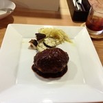 カフェ チルコリーノ - 20130518土曜日　夜も来訪　笑　昼もいぎました☆　ハンバーグ　激うま　