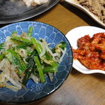 焼肉 八廣 - ナムル100円、チャンジャ200円