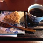 カフェけやき - サワークリームアップルパイ