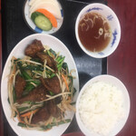 中華料理　玉 - レバニラ炒め定食¥800-
