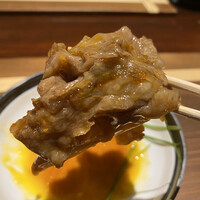 肉割烹 肉かぶく - サーロインと白舞茸のすき焼き
