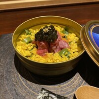 肉割烹 肉かぶく - べルーラキャビアとカイノミのミニ丼 〜キャビア缶に詰めたかぶく特製ミニ丼〜