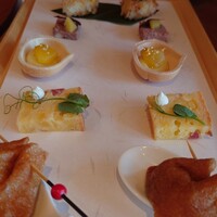 ザ タヴァン グリル＆ラウンジ - 